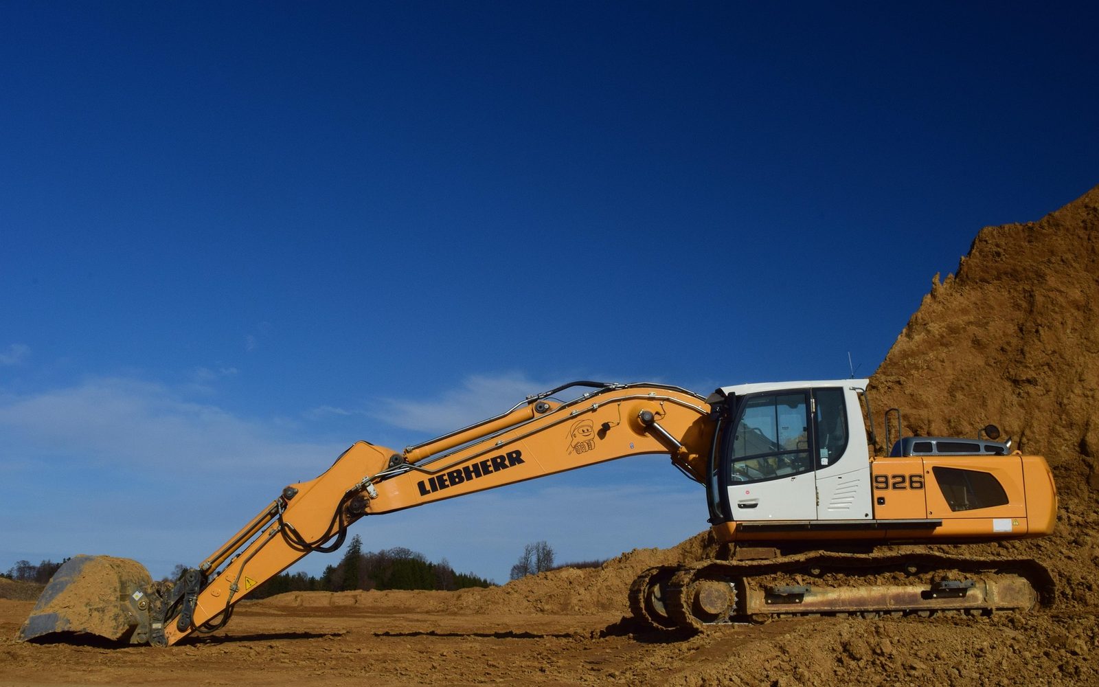 Экскаватор Liebherr 926